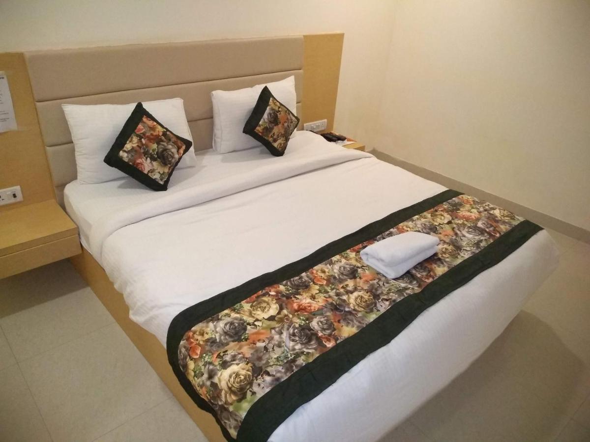 Hotel Ronit Royal Delhi Airport By D'Capitol New Delhi Luaran gambar
