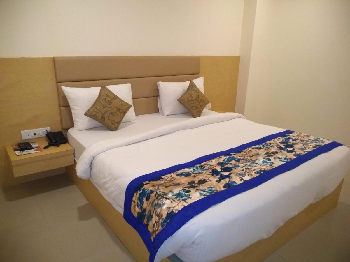 Hotel Ronit Royal Delhi Airport By D'Capitol New Delhi Luaran gambar